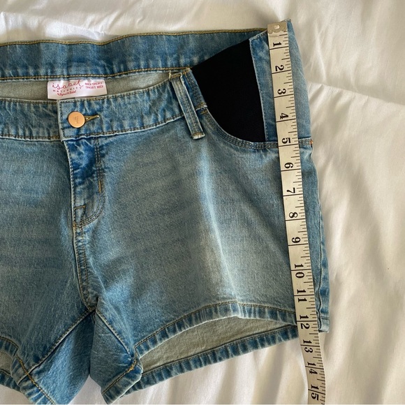 Isabel Maternity Midi Short Expandable Side Panels - Picture 7 of 9